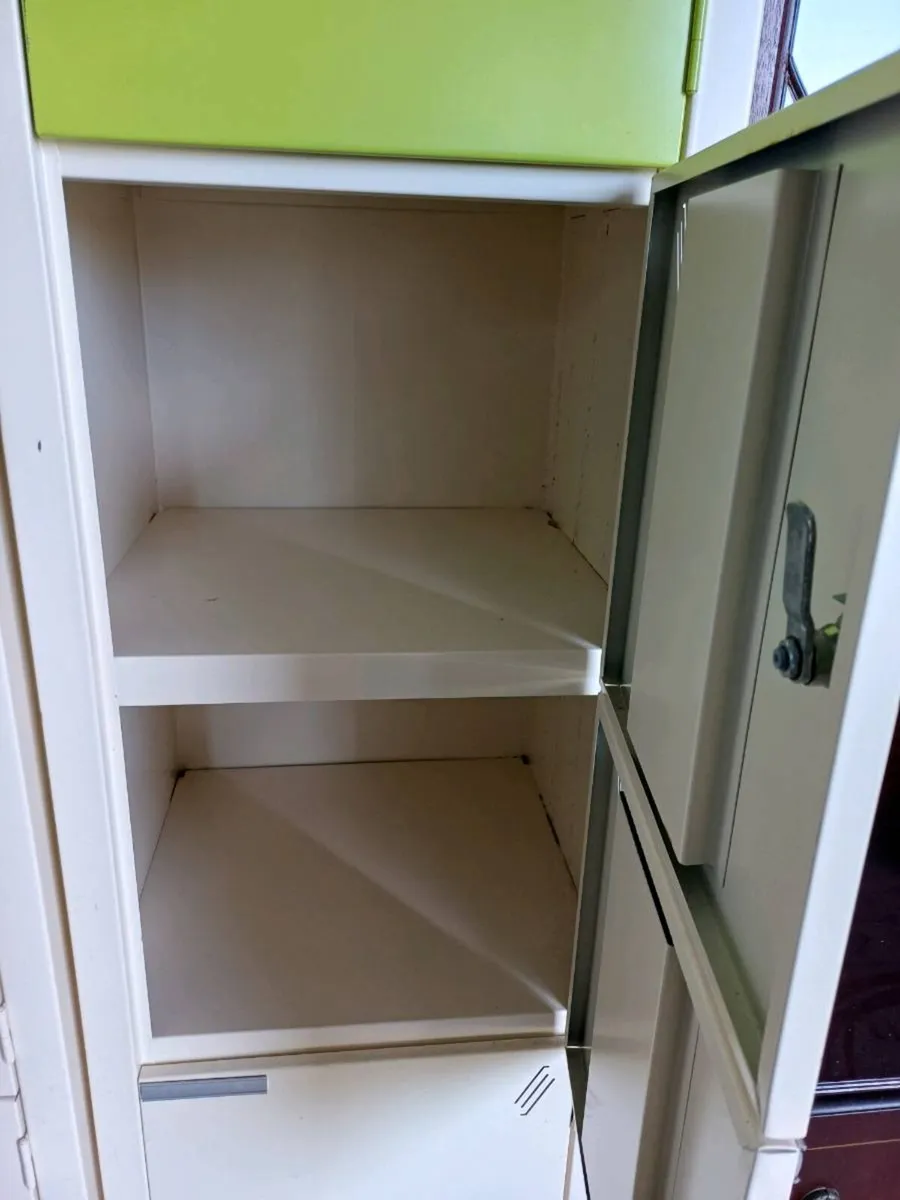 5 Door Locker Cabinet - Image 2