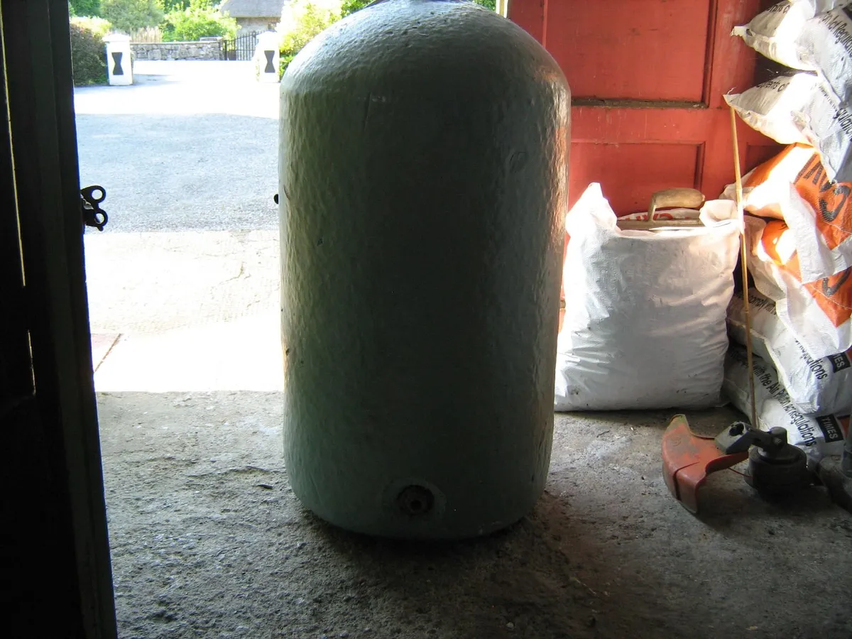 Hot water cylinder - Image 4