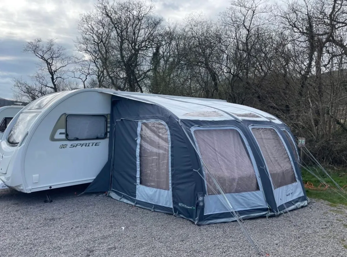 Swift Major 6 caravan - Image 4