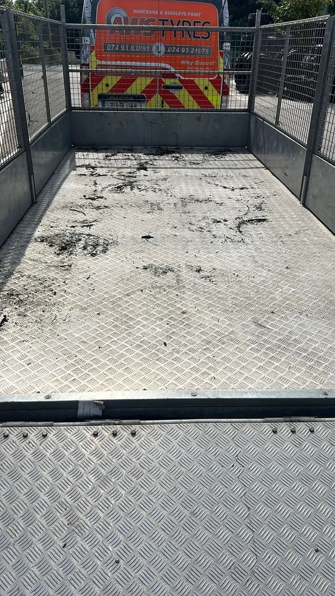 Ifor Williams 14ft mesh sides 5k +vat - Image 4