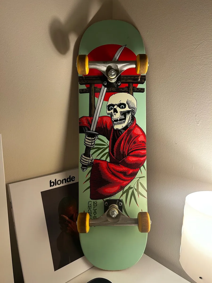 Skateboard - - Image 1