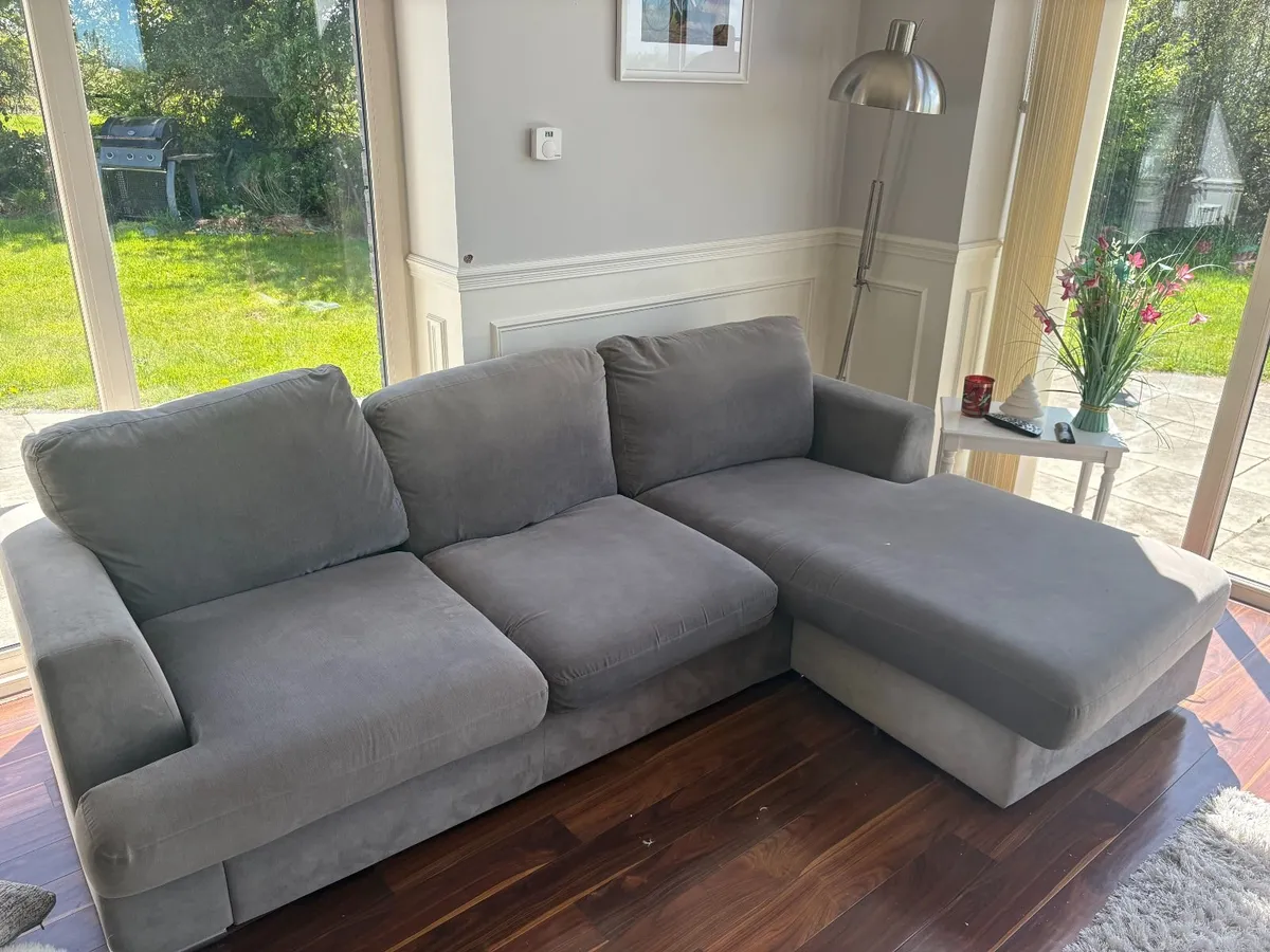 sofa - Image 2