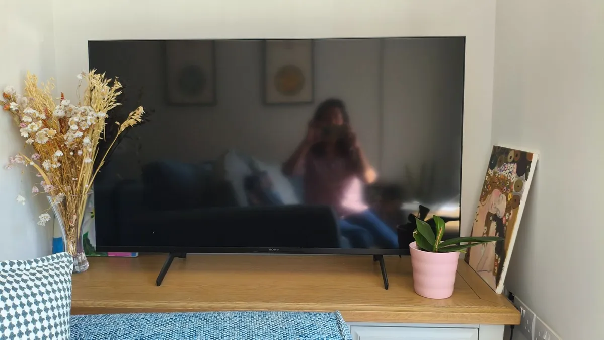 Sony TV set - KD-50X81K  4K HDR TV - Image 3