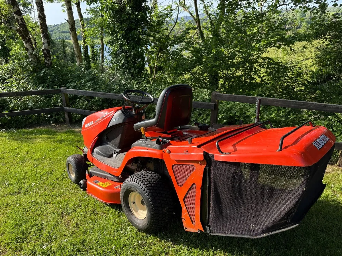Kubota GR 1600  II Diesel Ride-On Mower - Image 1
