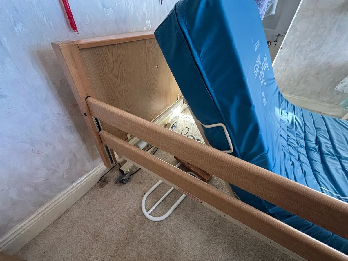 Hospital Bed - Image 2