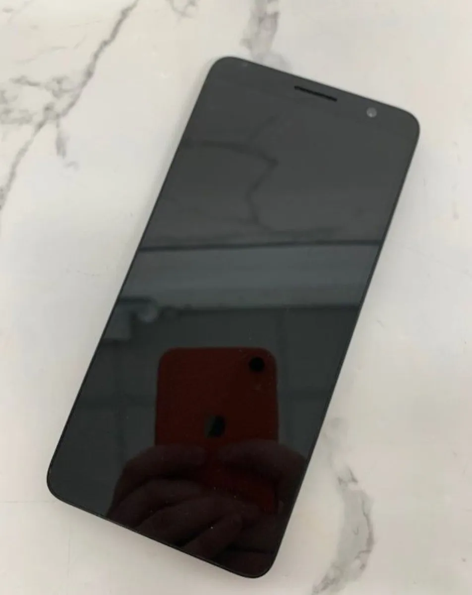 TCL 501 32GB smartphone Black - Slightly faulty - Image 4