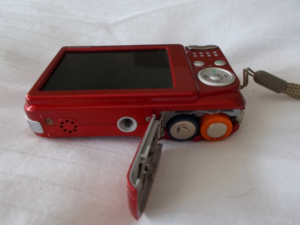 Fuji Film Digital Camera - Image 4