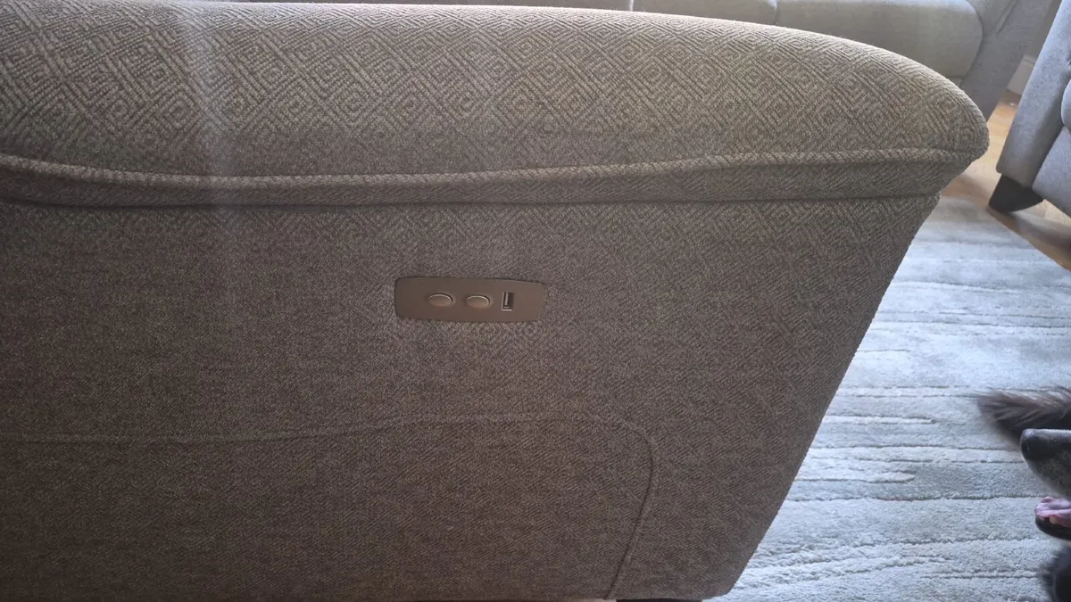 Grey Three piece suite - Image 1
