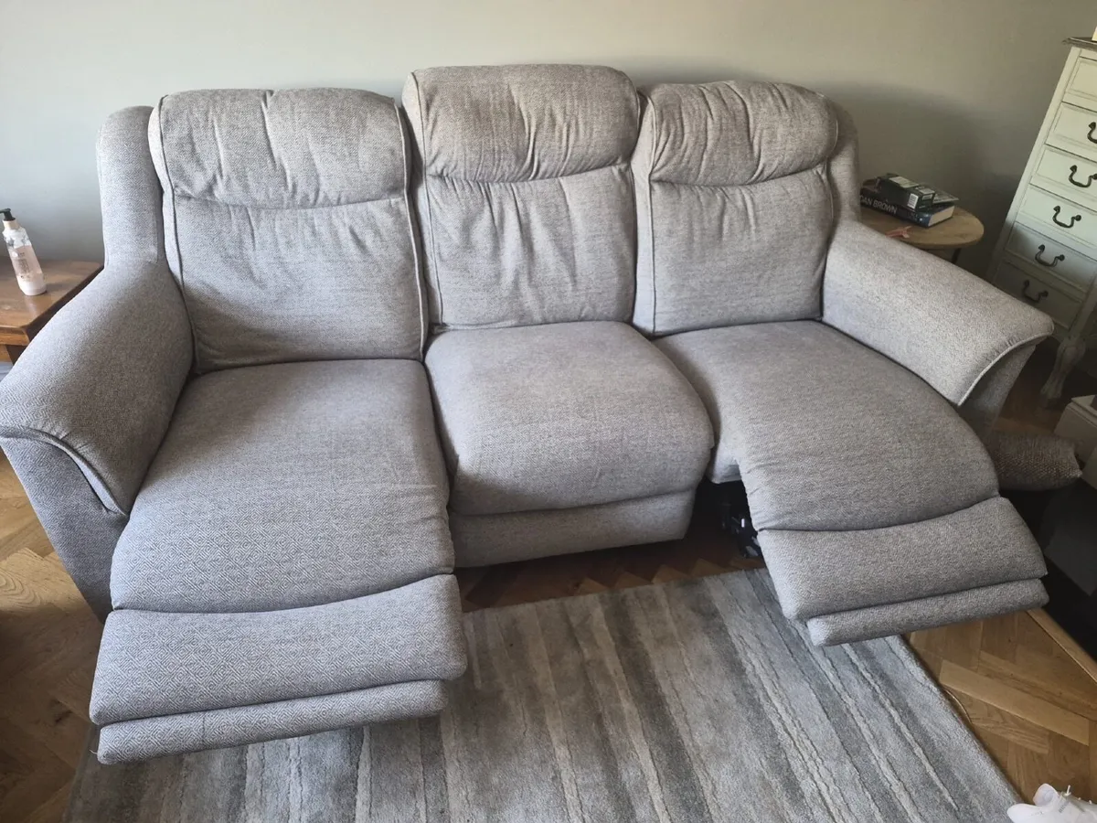Grey Three piece suite - Image 4