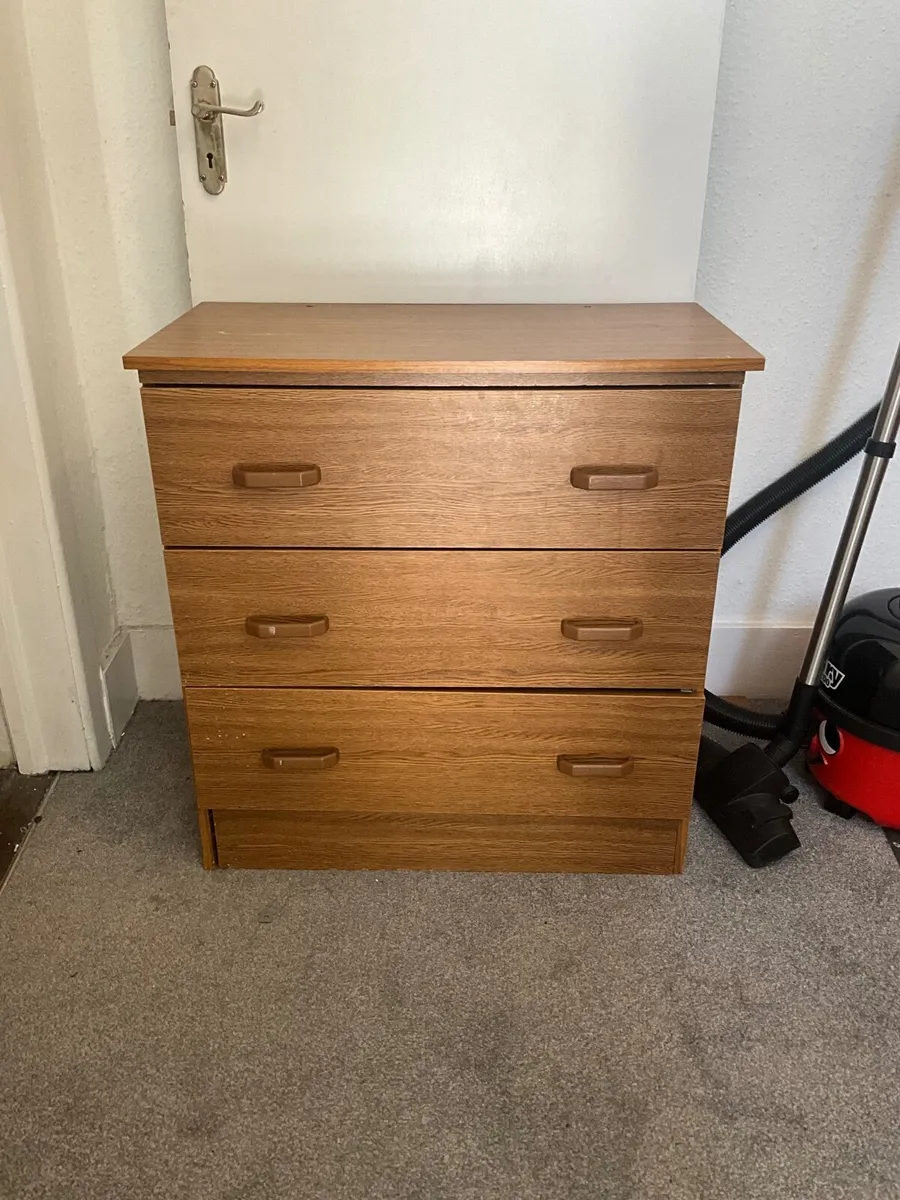 Drawer Chest of Drawers – €20 - Image 1