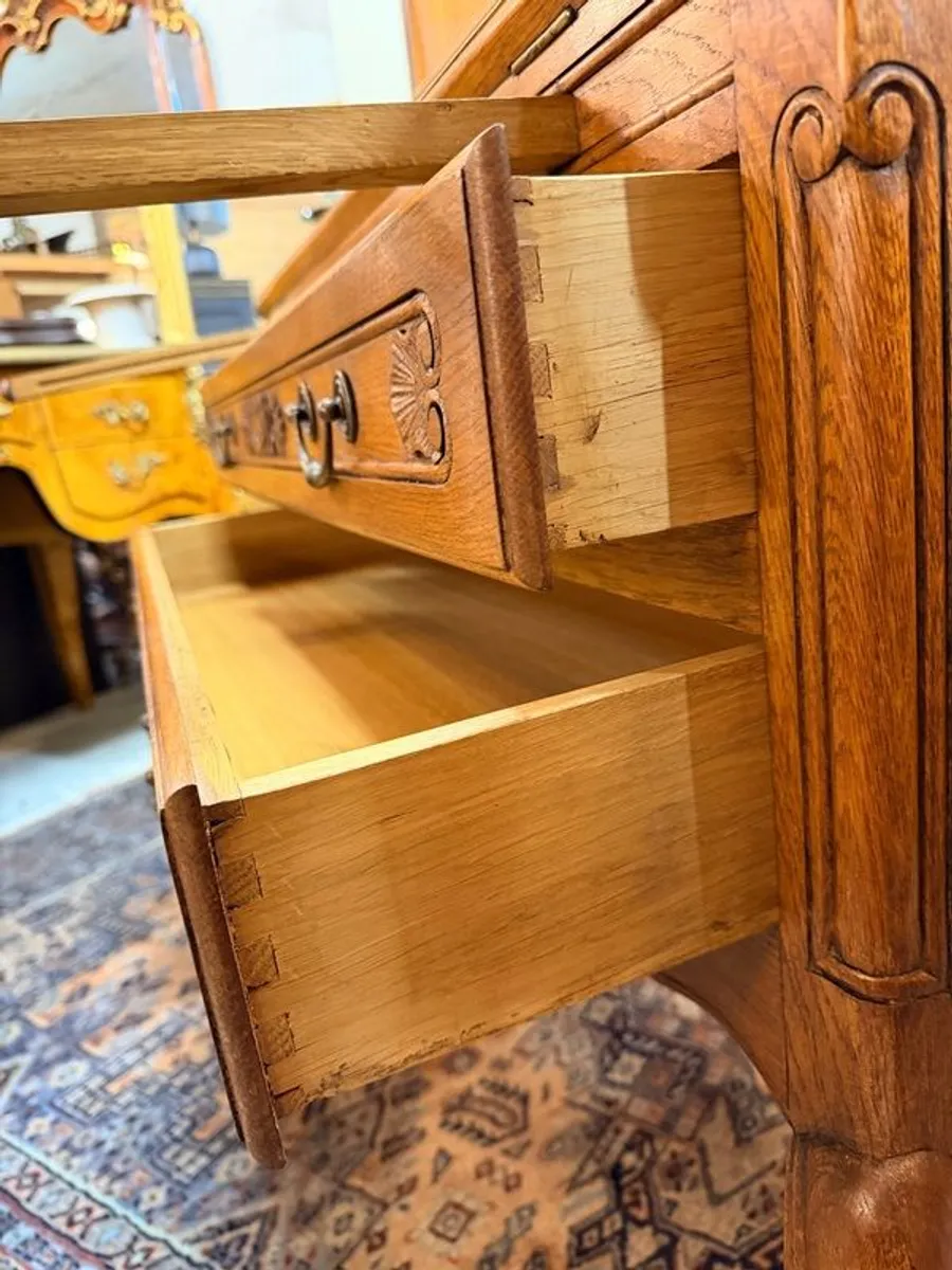 Elegant Vintage Oak Ladies Writing Bureau or Desk - Image 3
