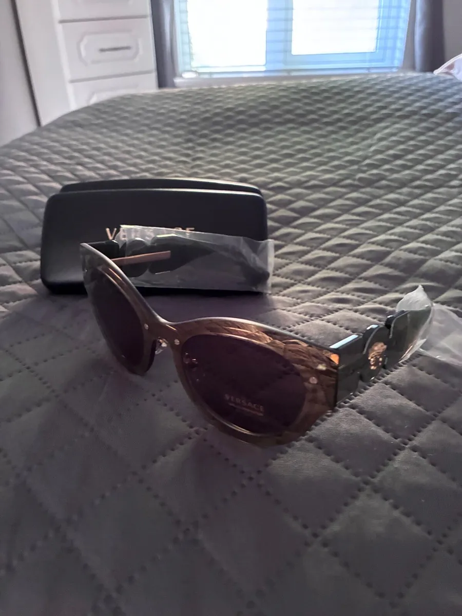 Sunglasses - Image 4