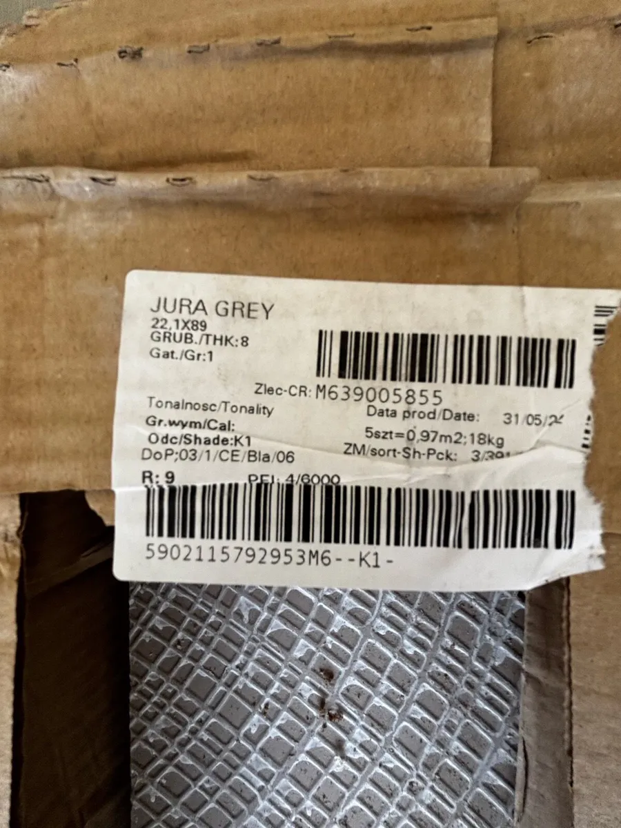 Dura Grey 22.1 x 89 floor tile. - Image 2