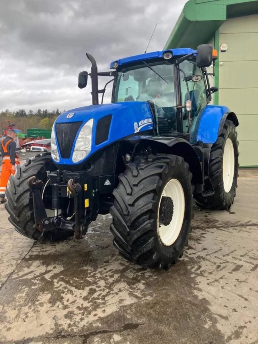 2012 New Holland T7 250 - DUE IN