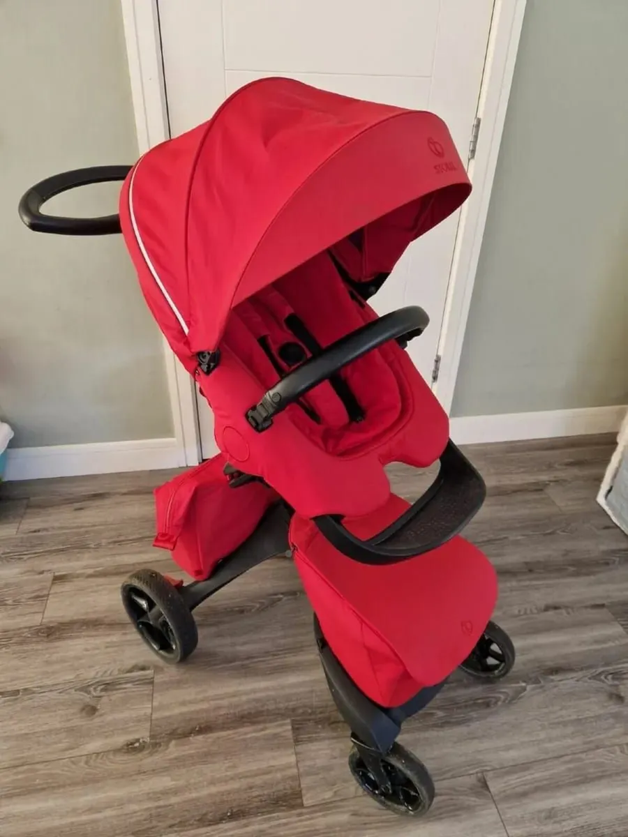 Stokke Xplory Pram + Bassinet / Full Spec System - Image 1