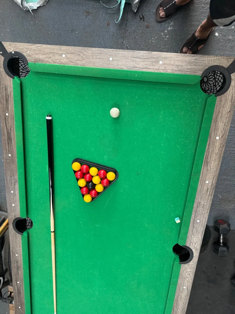 Pool table - Image 2