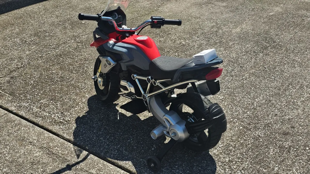 Childs Electric bike - Image 4