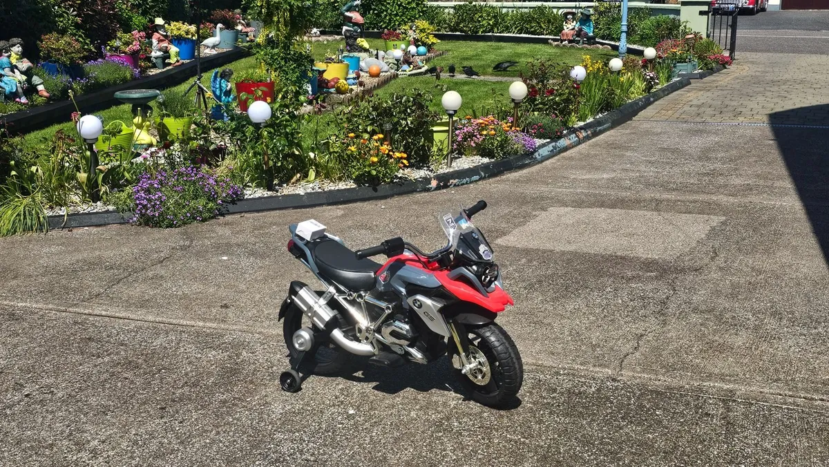 Childs Electric bike - Image 2