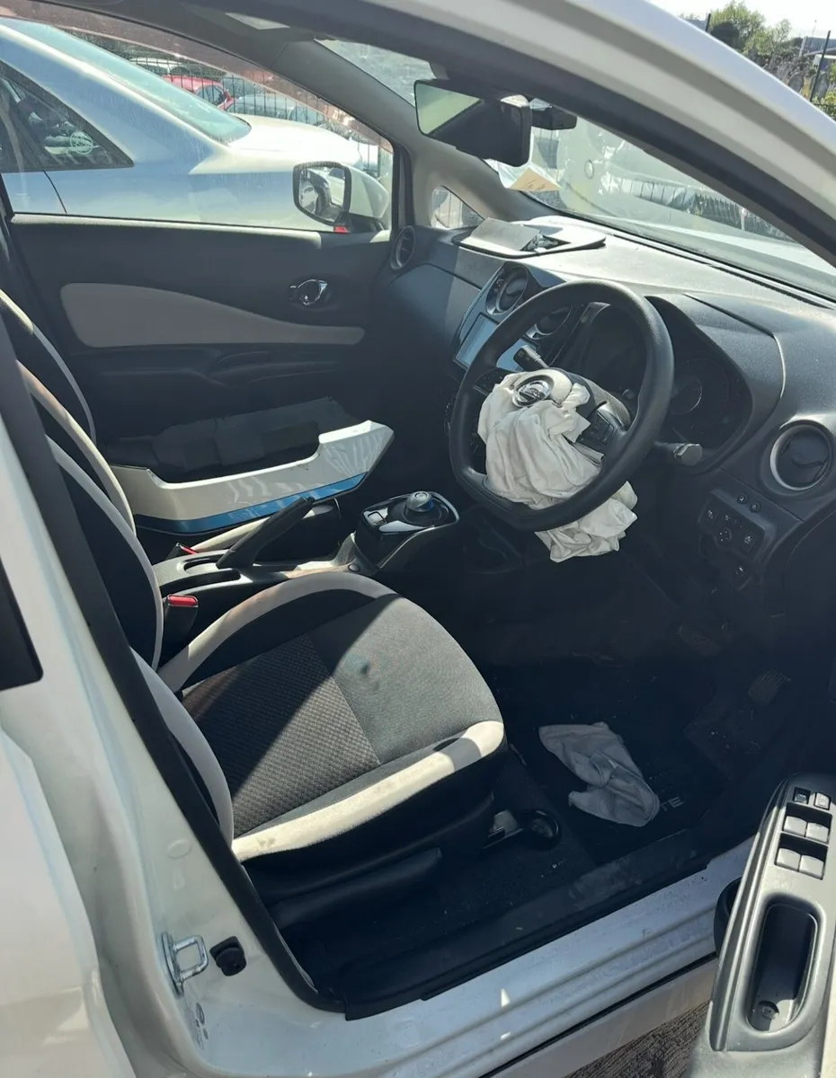 Car - Image 2