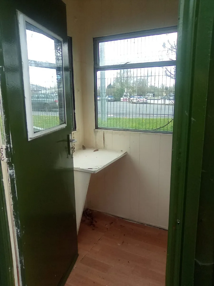 guard house hut security unit garden shed - Image 1
