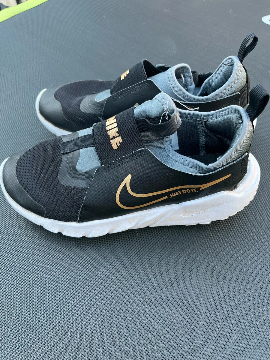 Nike FlexRunners Size 3 - Image 1