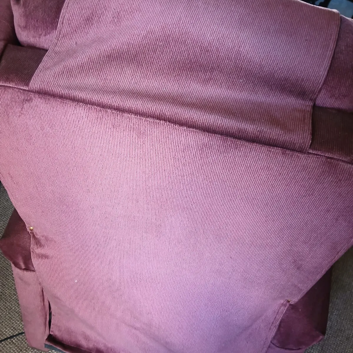 Recliner/ rise and lift chair - Image 4