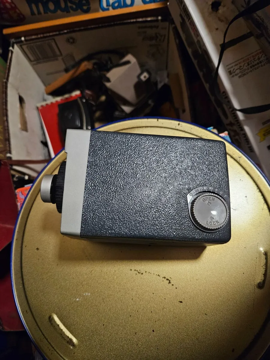Vintage Kodak Brownie Video Camera - Image 4