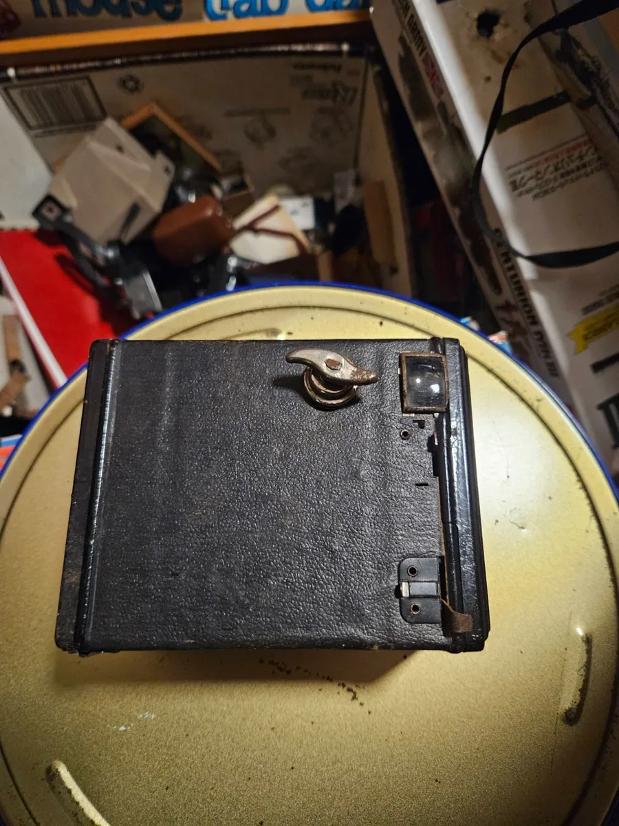 Vintage Kodak Brownie Box Camera - Image 4