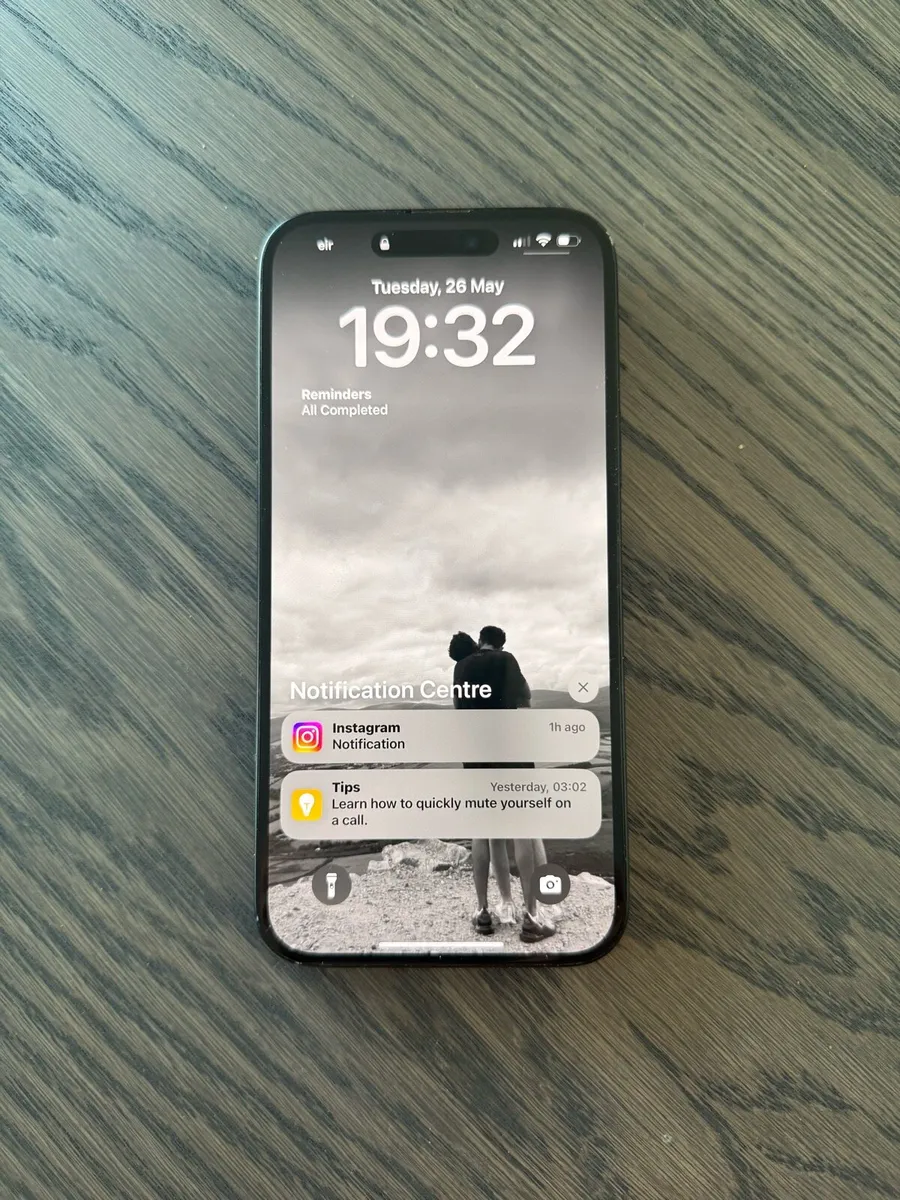 iPhone 15 Plus - Image 1