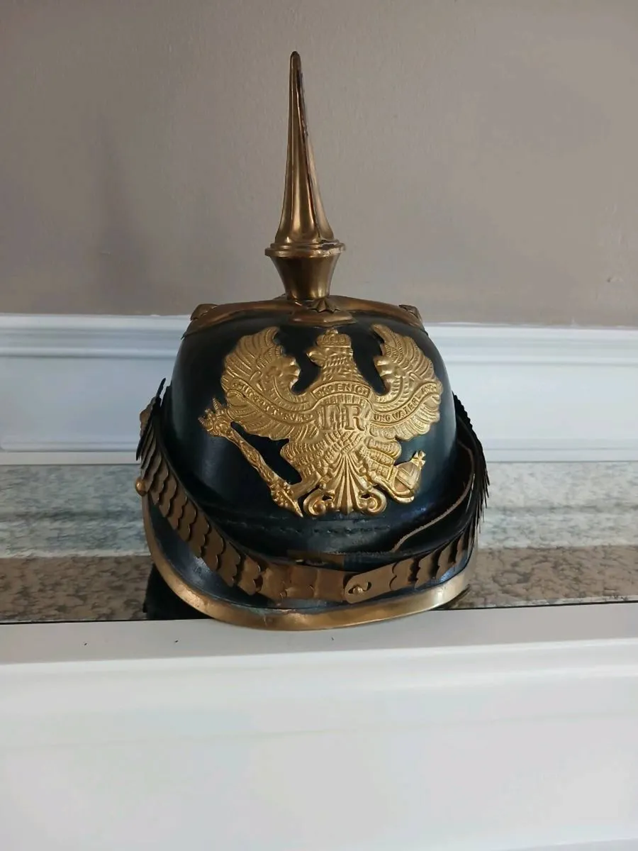 Military helmets - Image 3