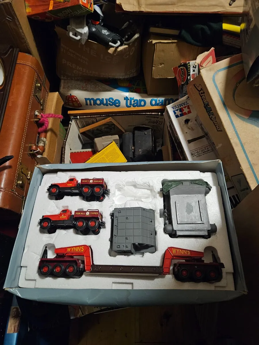 Corgi Diamond T Wynns Transport Heavy Haulage - Image 1