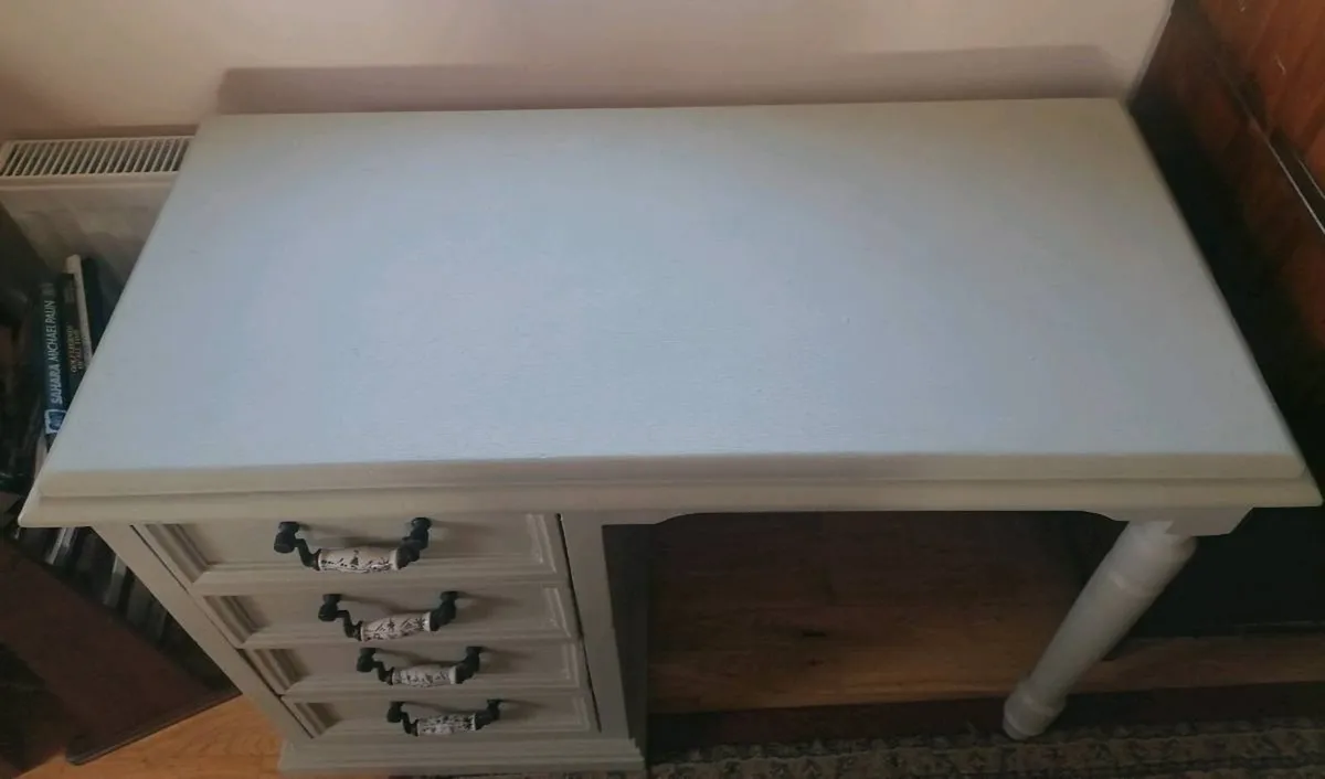 Dressing Table - Image 2
