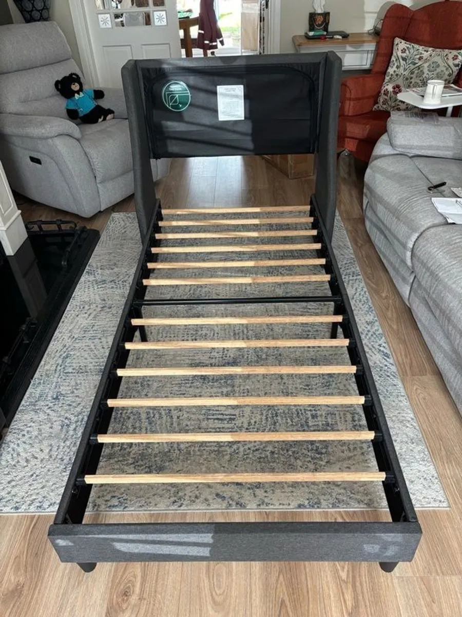 bed - Image 3
