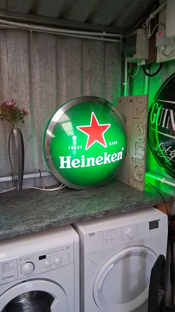 Heineken & budweiser signs - Image 1