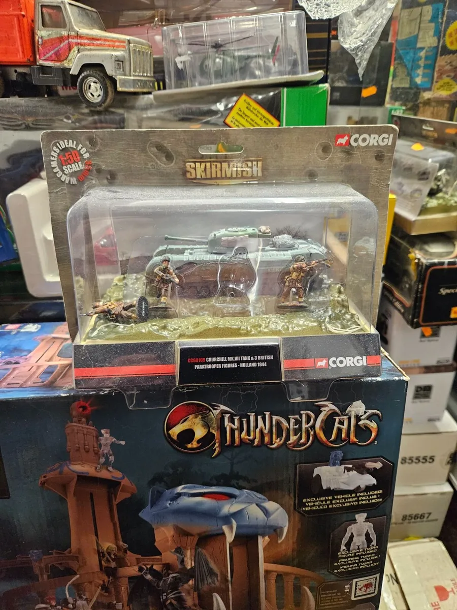 Corgi British WW2 Churchill Tank Skirmish - Image 1