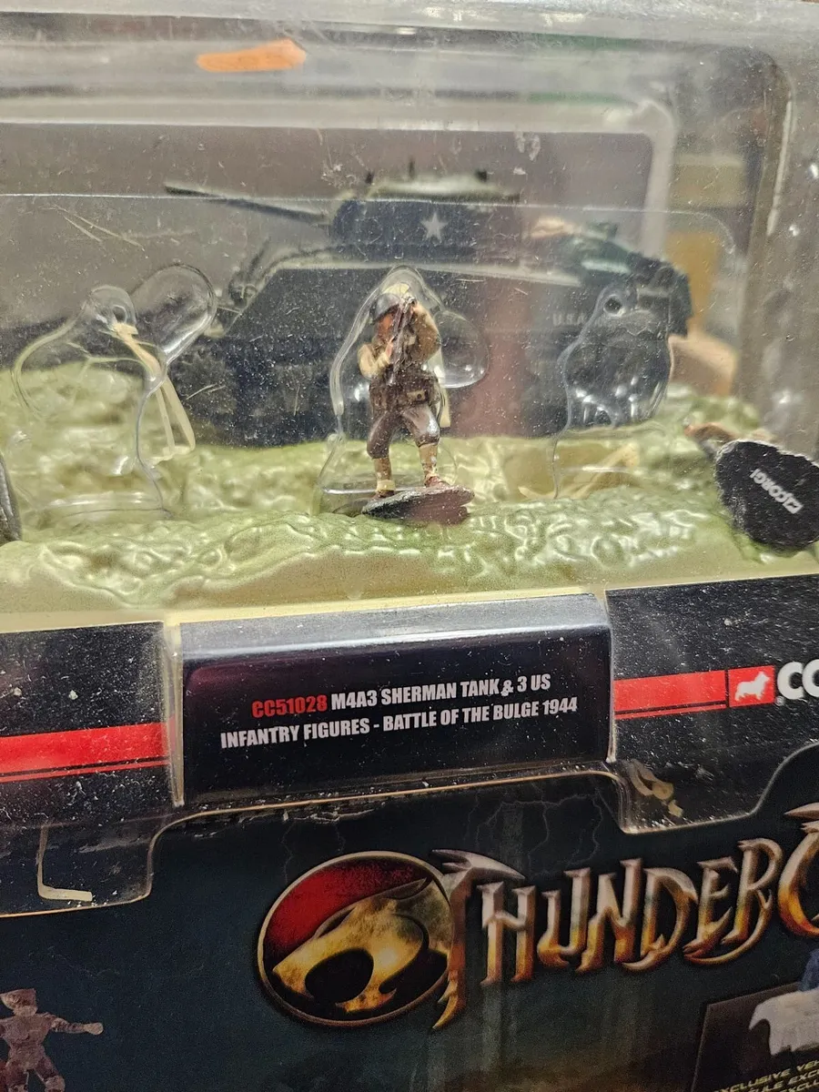 Corgi American WW2 Sherman Tank Skirmish - Image 2