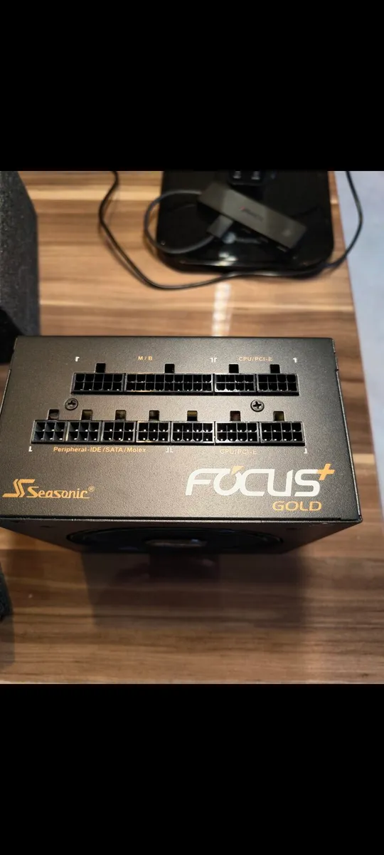 Seasonic gold 650 W power supply