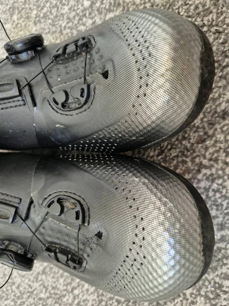 Shimano RC7 uk44 cycling shoes - Image 2