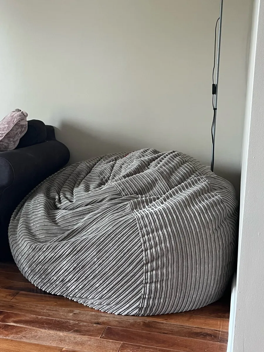 Large Bean Bag - Image 1