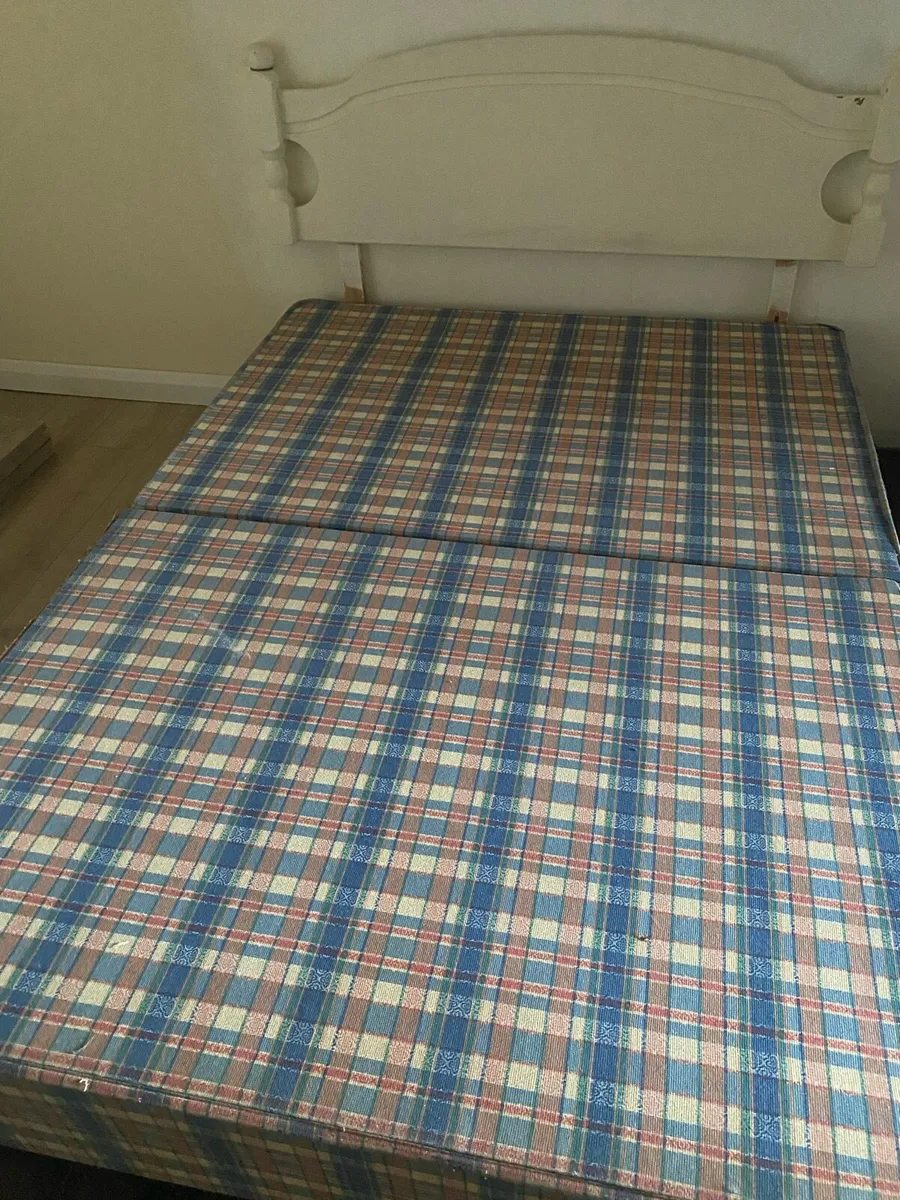 Double bed - Image 2