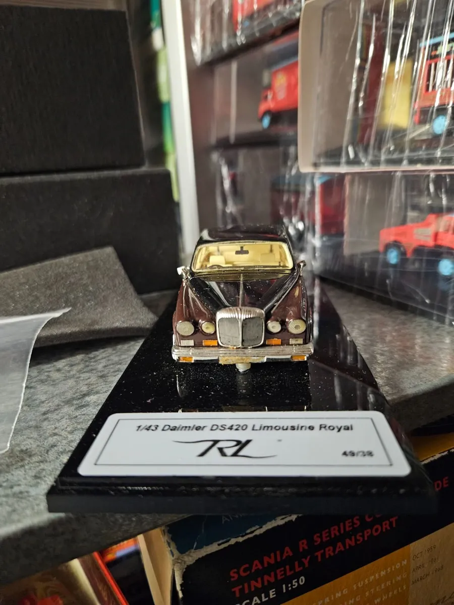 Corgi TRL Daimler - Image 1
