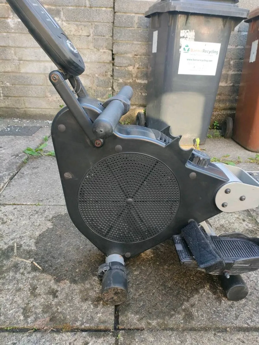 Infinity R-70 Rowing Machine - Image 4