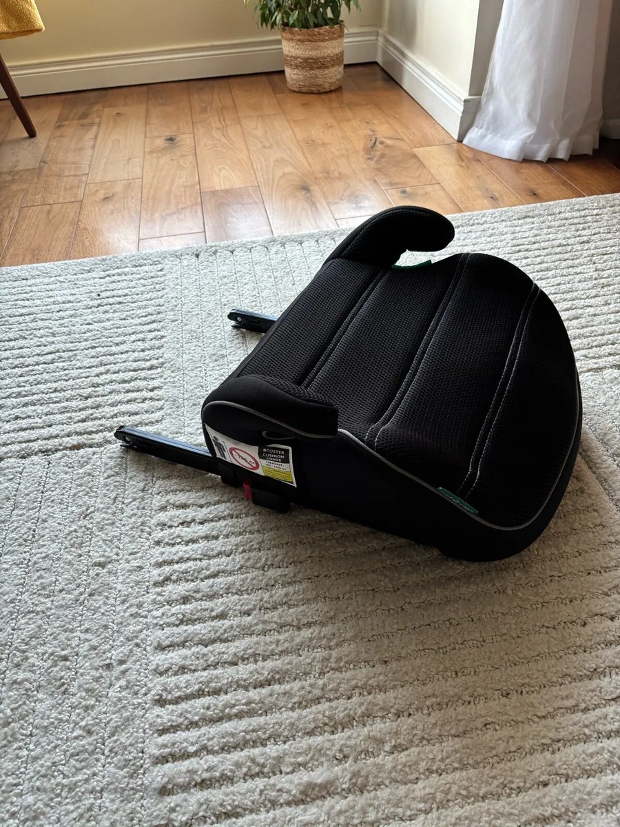 Booster seats - Image 2