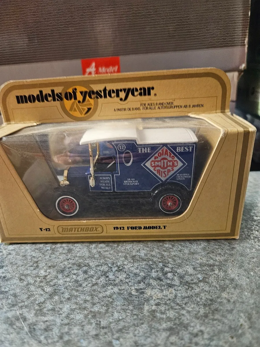 Matchbox Yesteryear Smiths Potato Crisps - Image 1