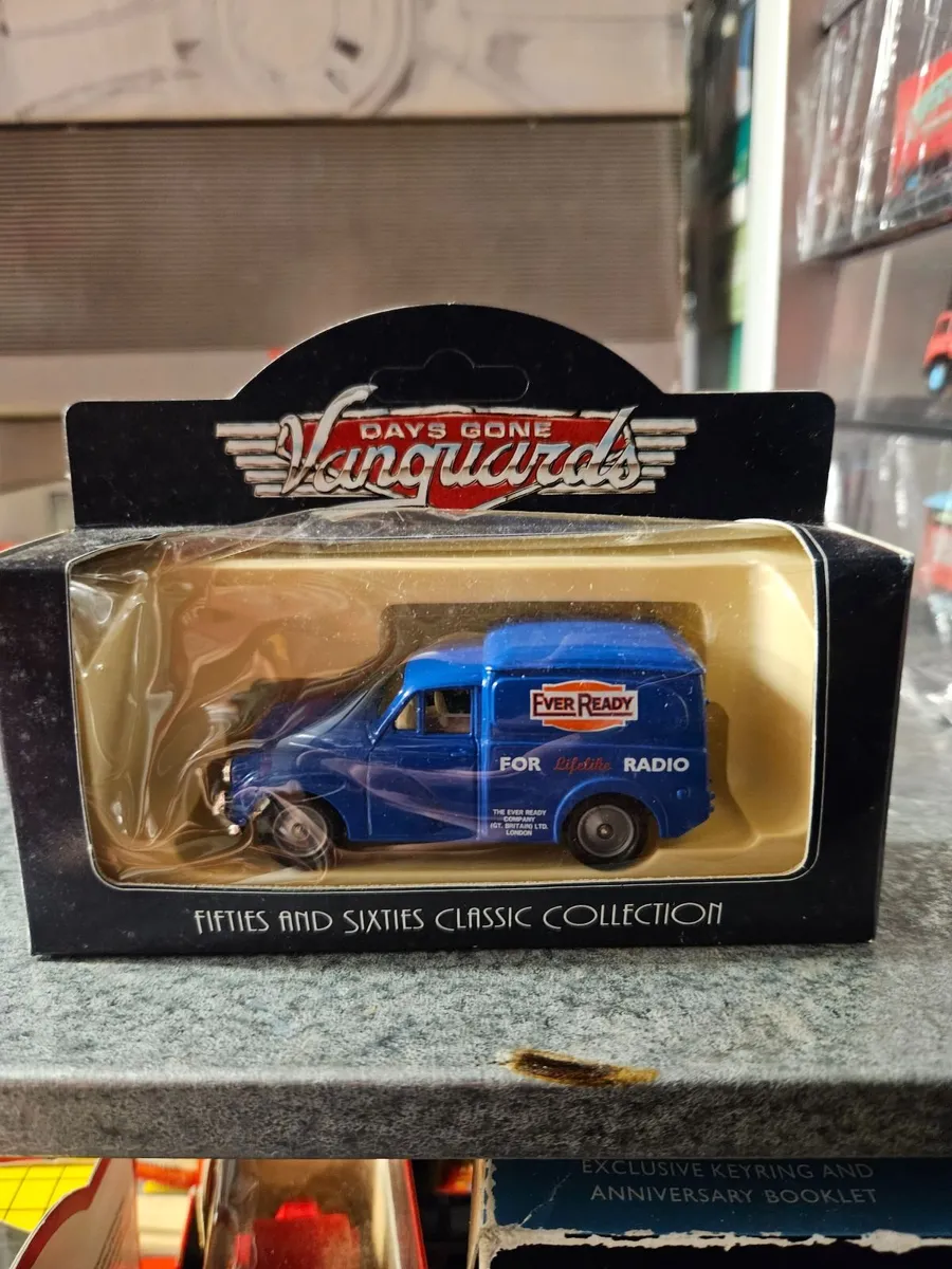 Corgi Vanguards Morris Minor Ever Ready Van - Image 1