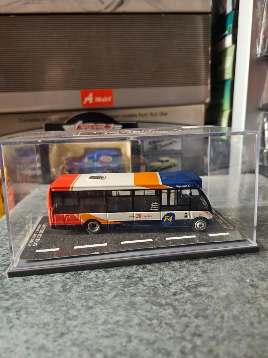 Corgi Bus - Image 2