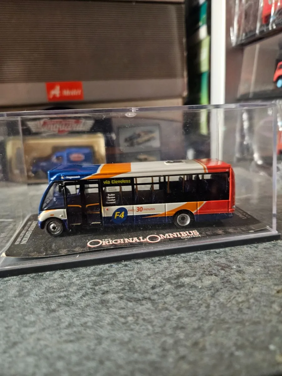 Corgi Bus - Image 3