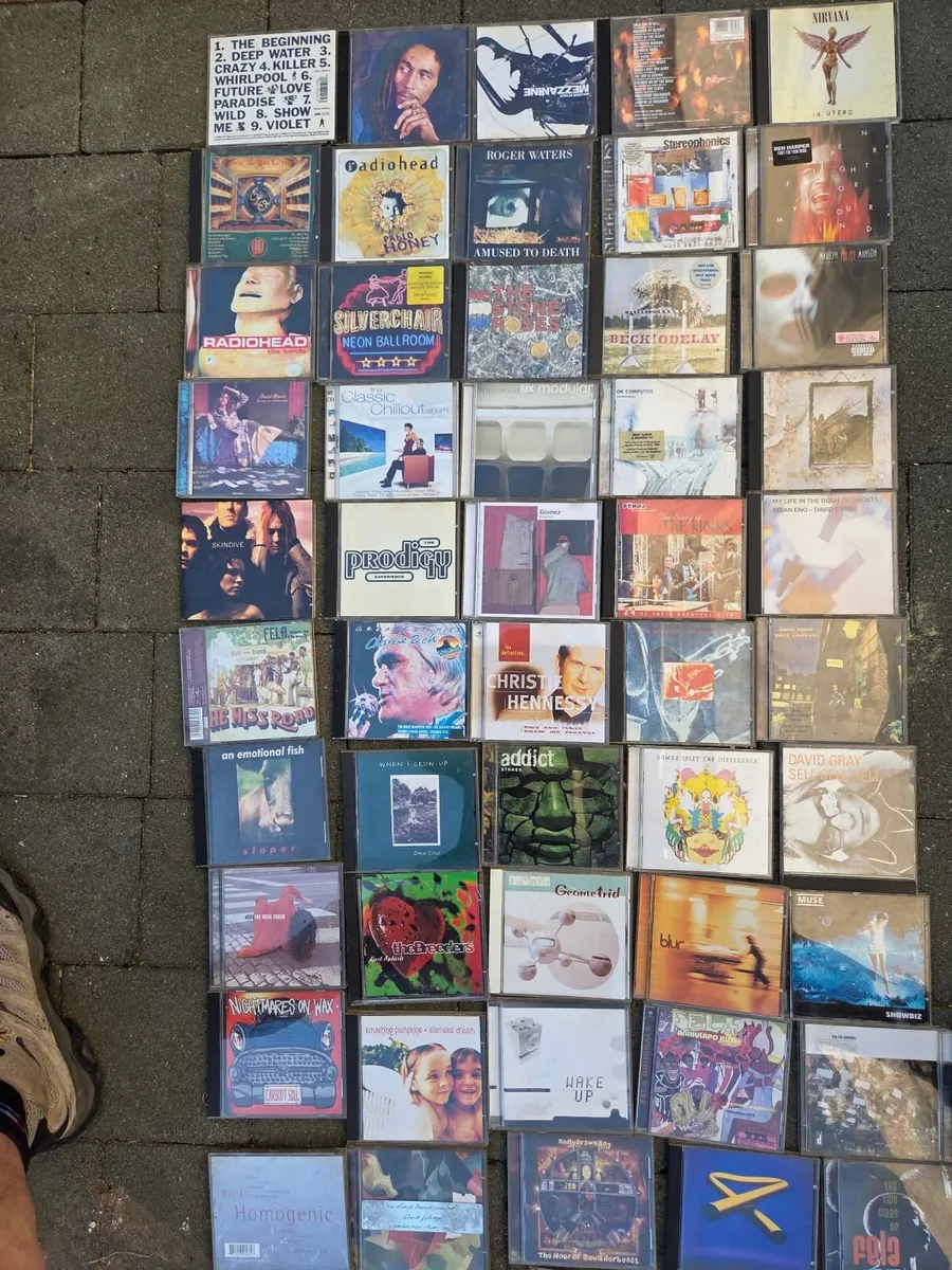 Music CDs and Cassettes - Image 1