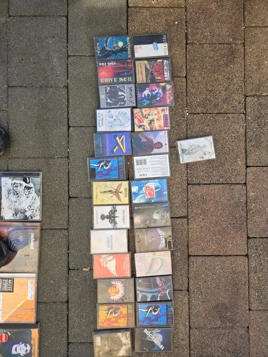 Music CDs and Cassettes - Image 4