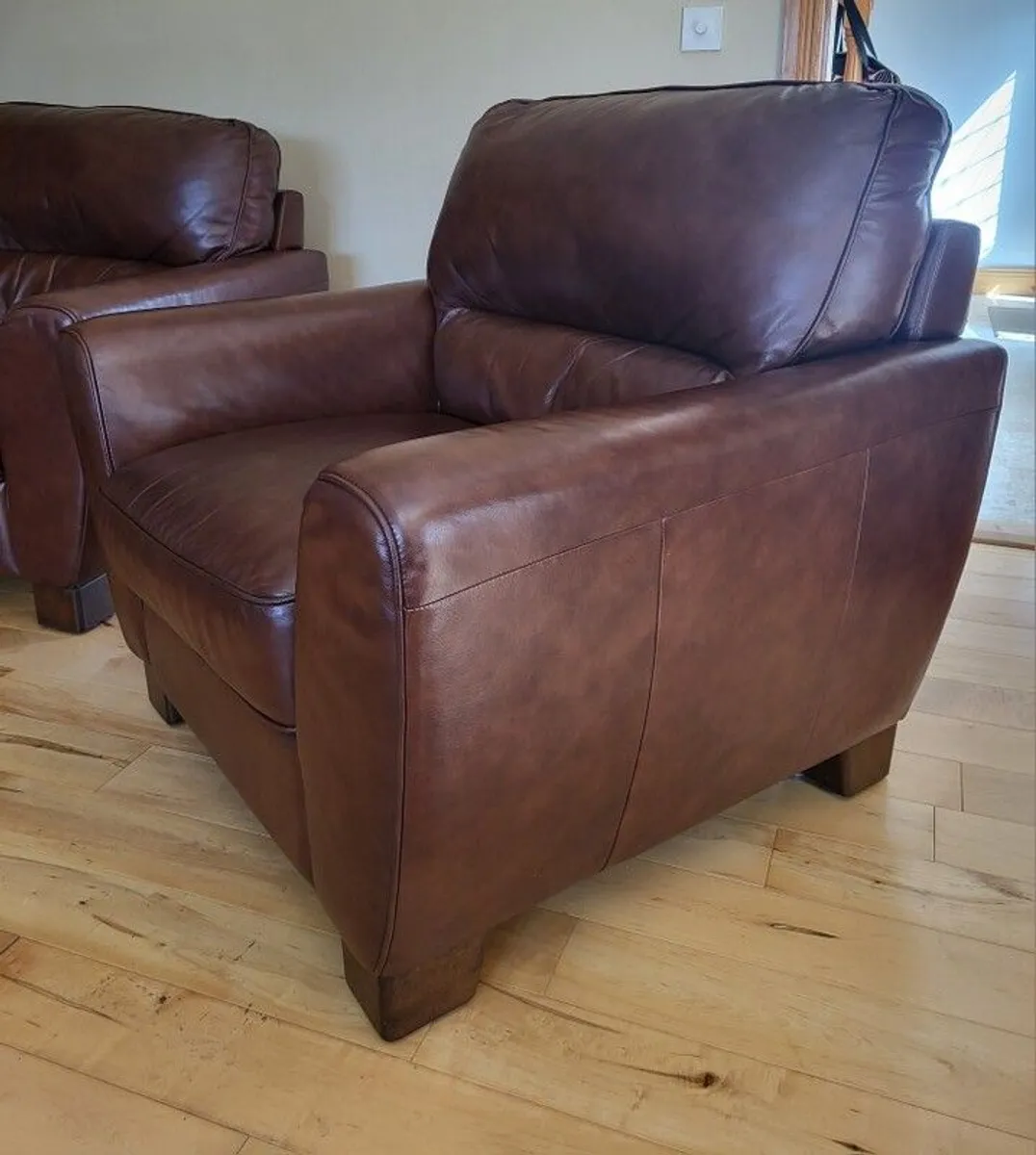 Brown leather armchairs - Image 2